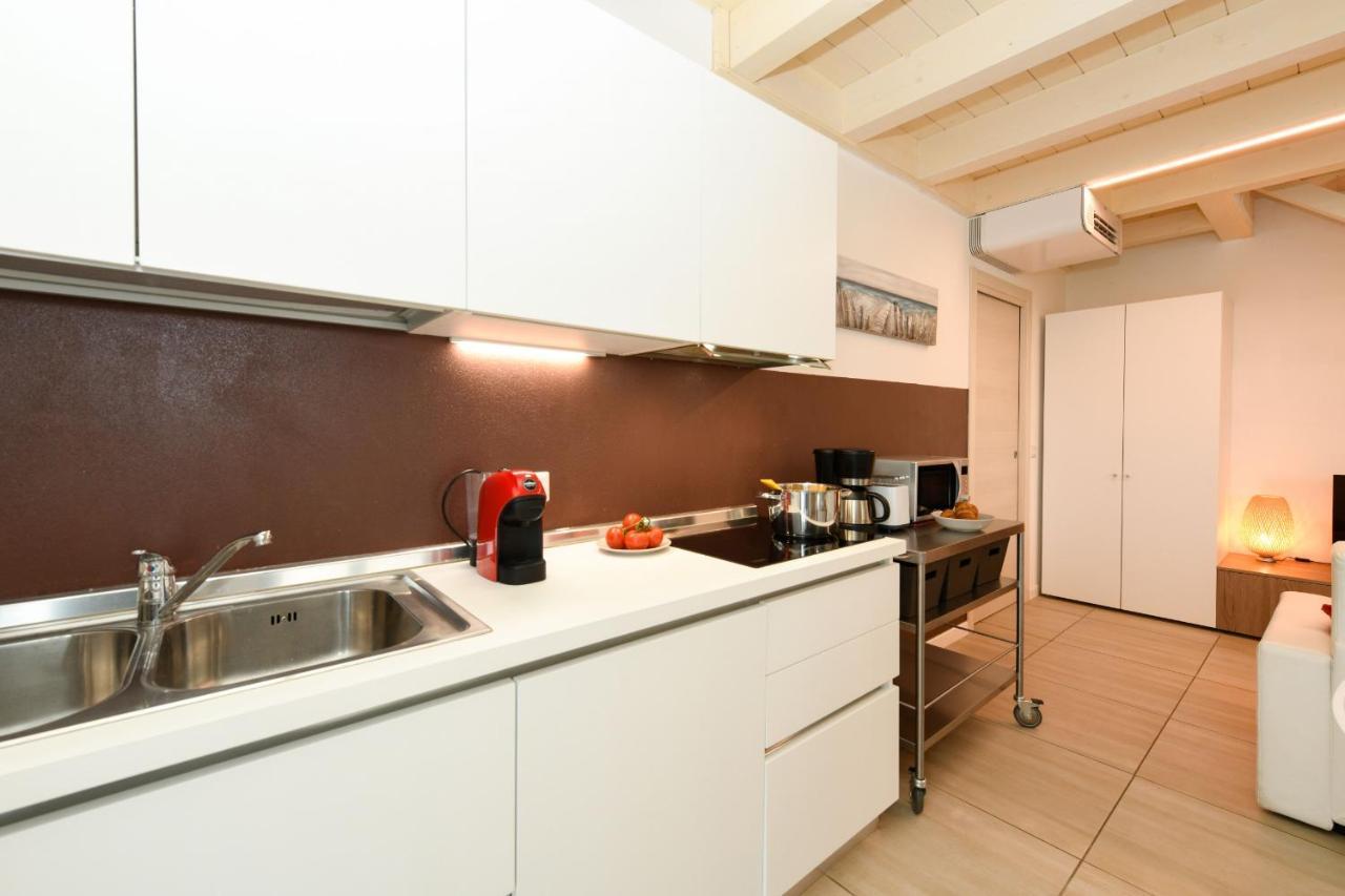 Borgo Gasparina Family Apartments Castelnuovo del Garda Exterior photo